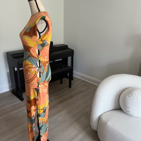 Perfect Summer Dress - Picture 2 of 6